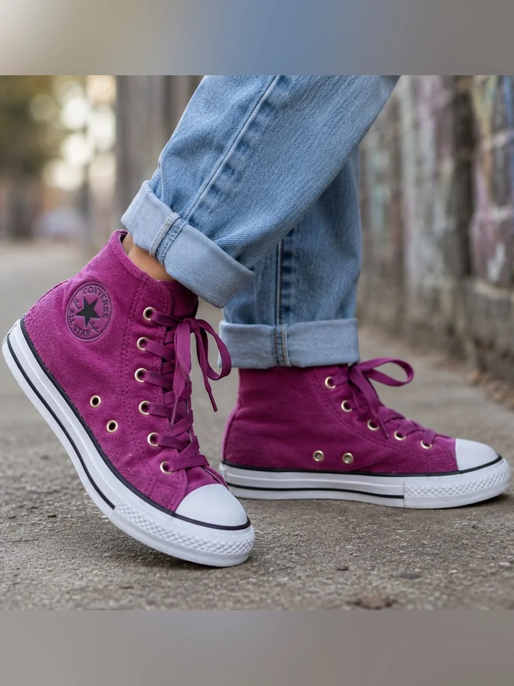 Converse Chuck Taylor All Star Youth 2.5 Purple Velvety Canvas High Tops EUC